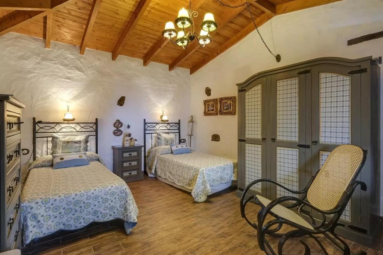 Casa Olympia, *